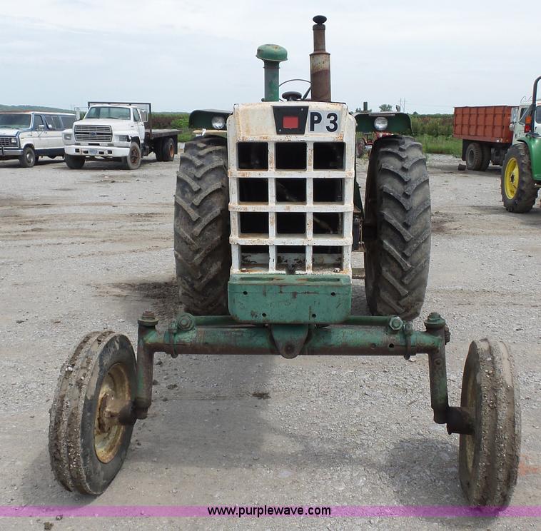 image for item K1675 Oliver 1650 tractor