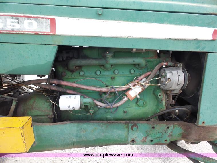image for item K1675 Oliver 1650 tractor