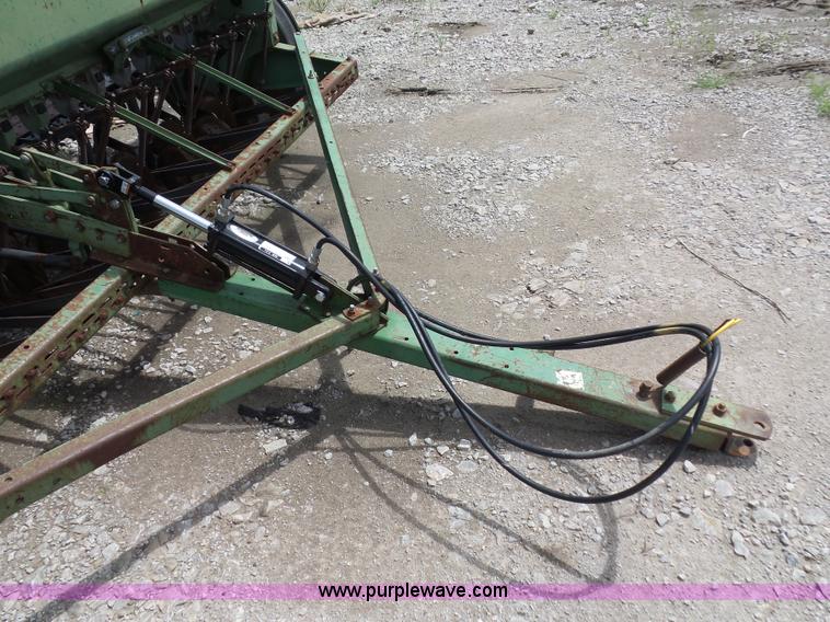 image for item K1676 John Deere 8300 grain drill