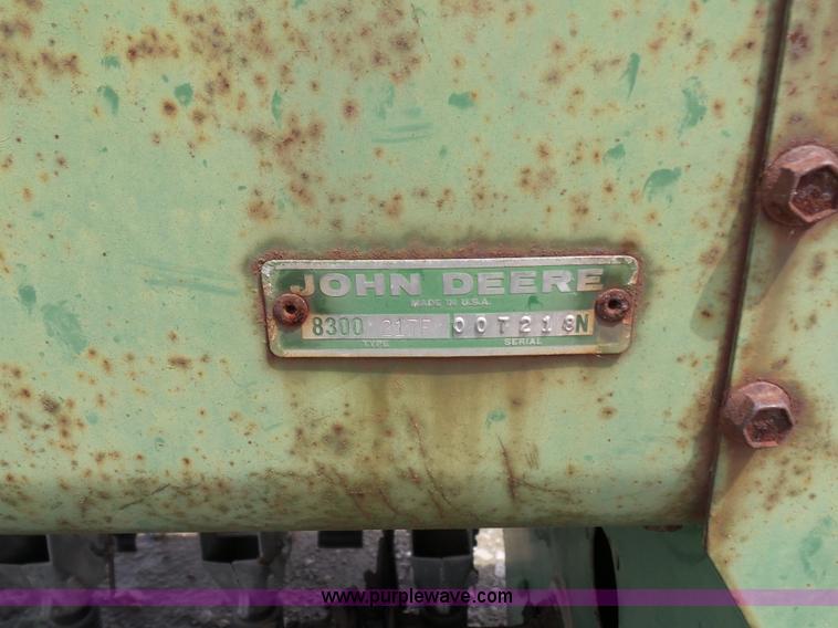 image for item K1676 John Deere 8300 grain drill