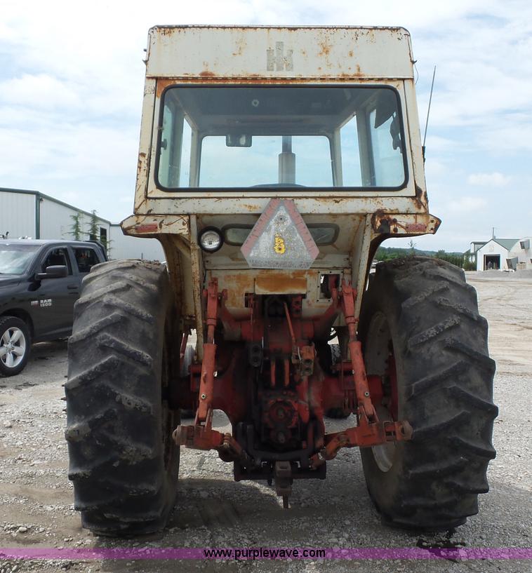 image for item K1679 International 1066 tractor