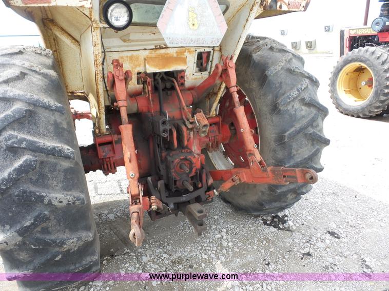 image for item K1679 International 1066 tractor