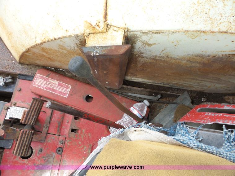 image for item K1679 International 1066 tractor