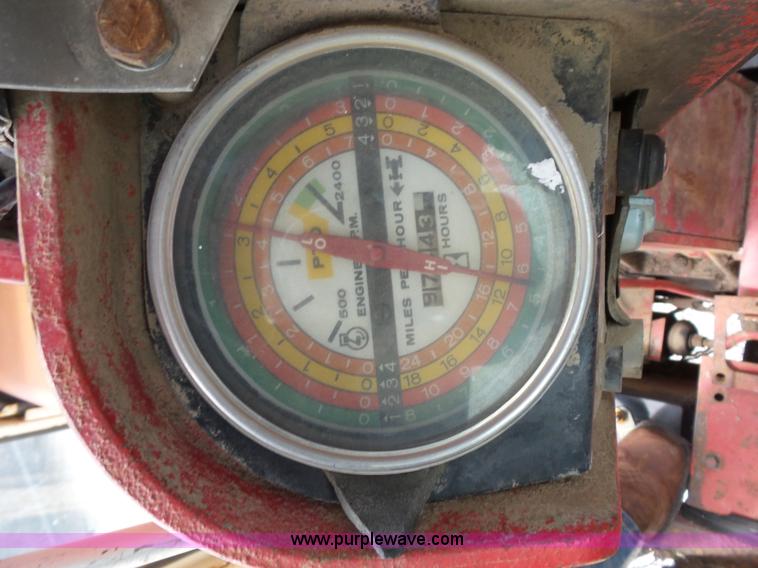 image for item K1679 International 1066 tractor