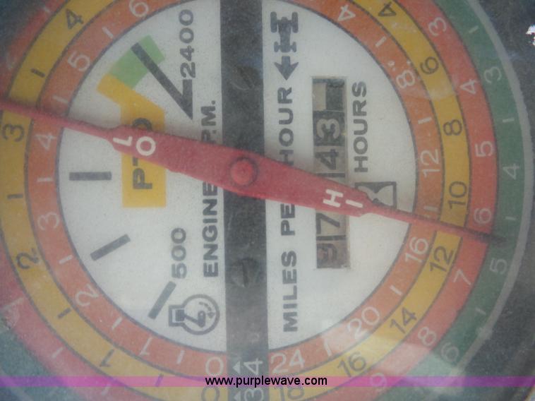 image for item K1679 International 1066 tractor