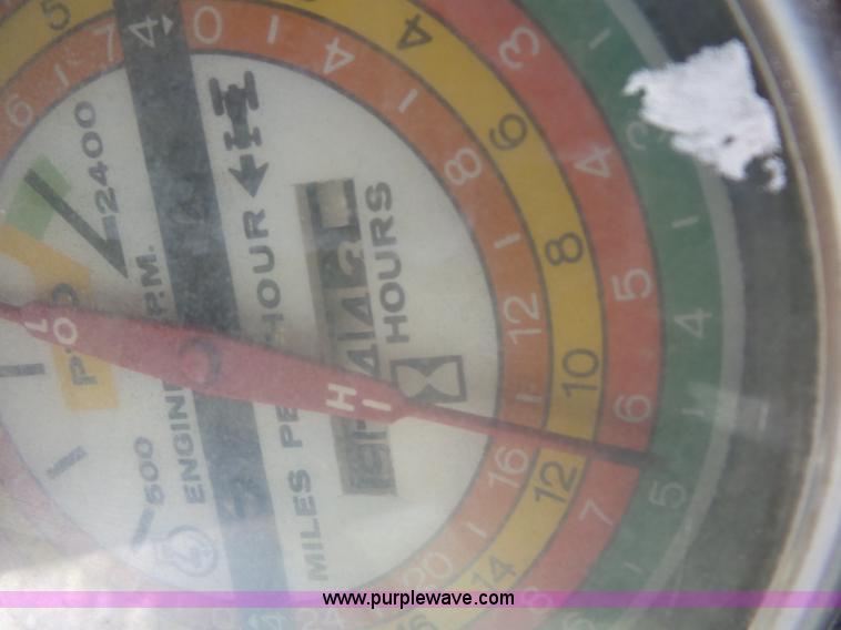 image for item K1679 International 1066 tractor