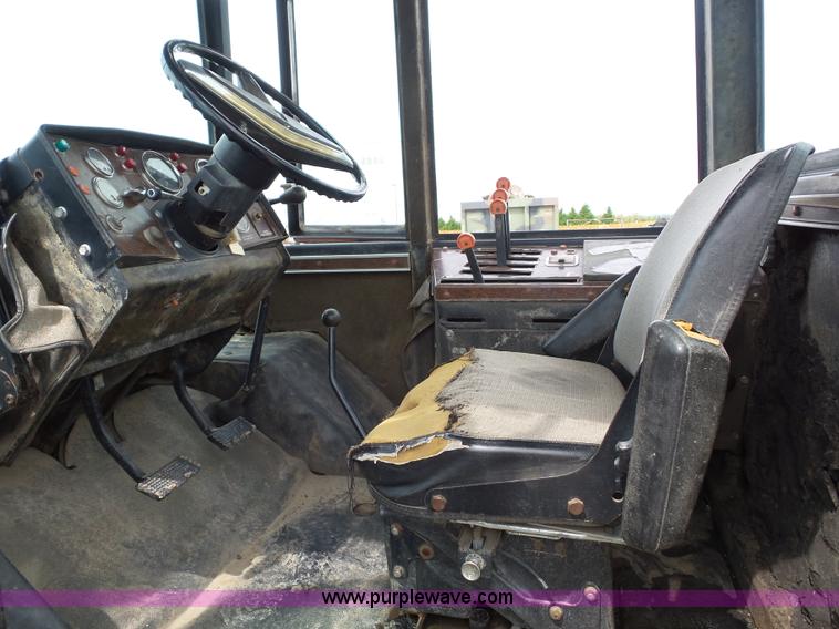 image for item K1680 1980 Versatile 555 4WD tractor