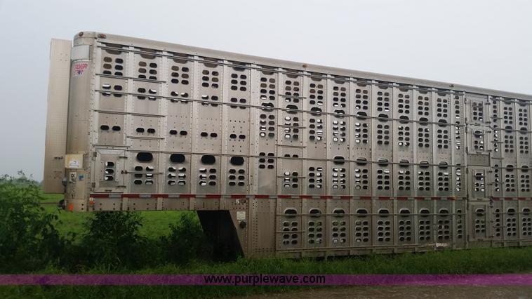 image for item K1684 2008 Wilson PSDCL-408P livestock trailer