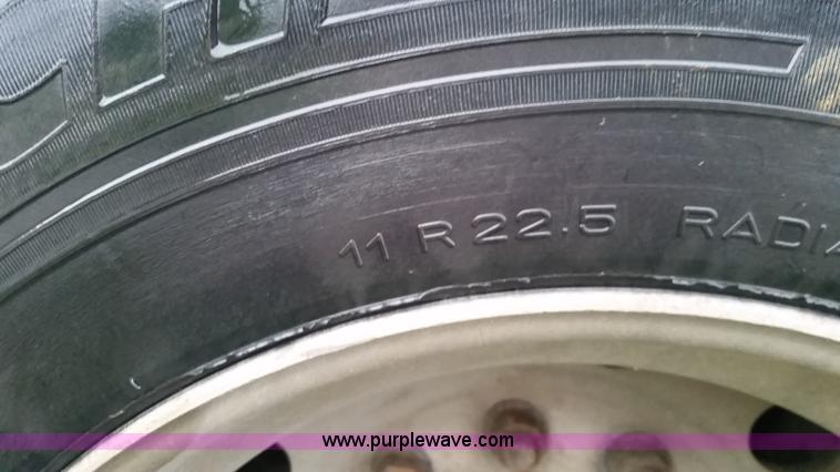 image for item K1684 2008 Wilson PSDCL-408P livestock trailer