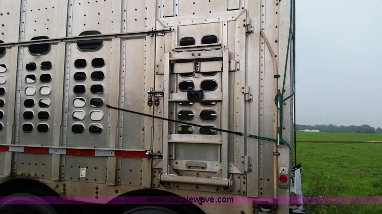image for item K1684 2008 Wilson PSDCL-408P livestock trailer