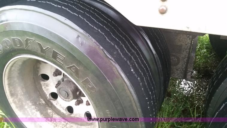 image for item K1684 2008 Wilson PSDCL-408P livestock trailer