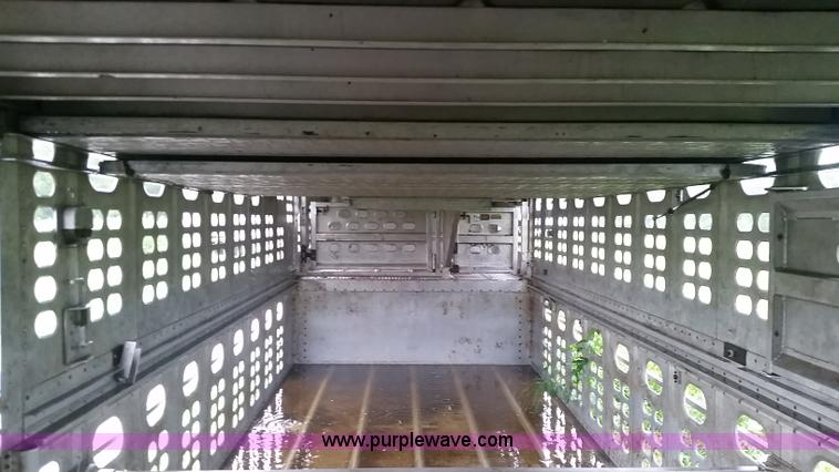 image for item K1684 2008 Wilson PSDCL-408P livestock trailer