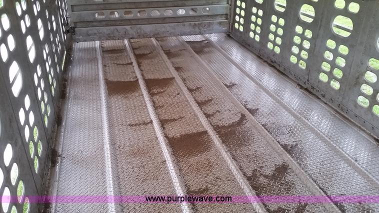 image for item K1684 2008 Wilson PSDCL-408P livestock trailer