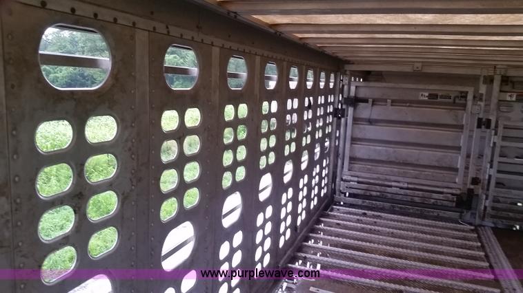 image for item K1684 2008 Wilson PSDCL-408P livestock trailer