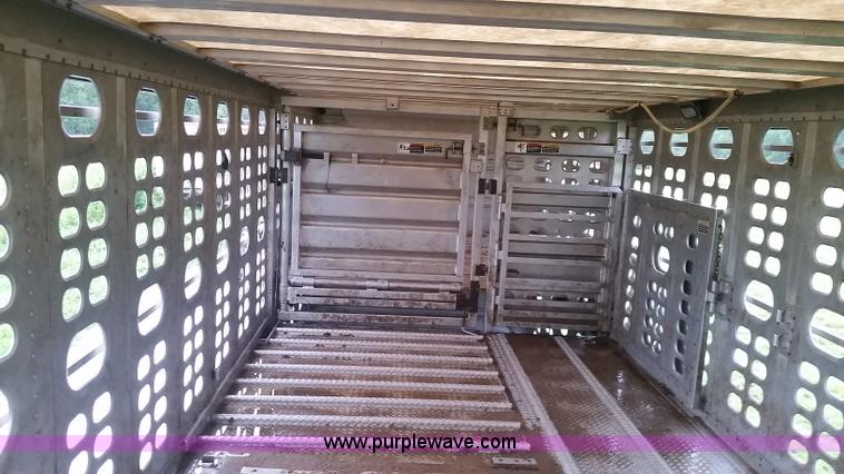 image for item K1684 2008 Wilson PSDCL-408P livestock trailer