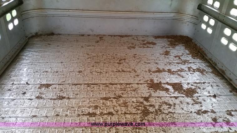 image for item K1684 2008 Wilson PSDCL-408P livestock trailer