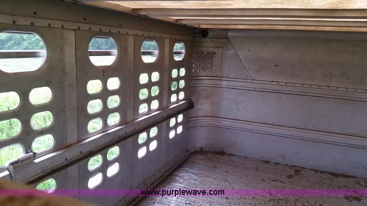 image for item K1684 2008 Wilson PSDCL-408P livestock trailer