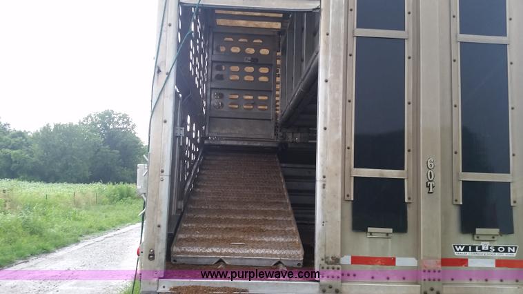 image for item K1684 2008 Wilson PSDCL-408P livestock trailer