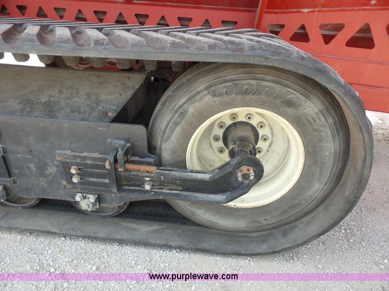 image for item K1689 Brent 1084 grain cart