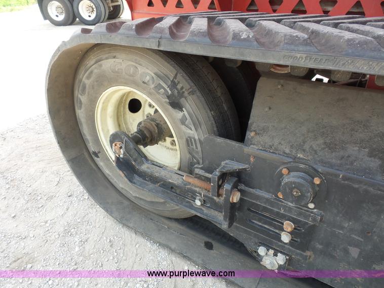 image for item K1689 Brent 1084 grain cart