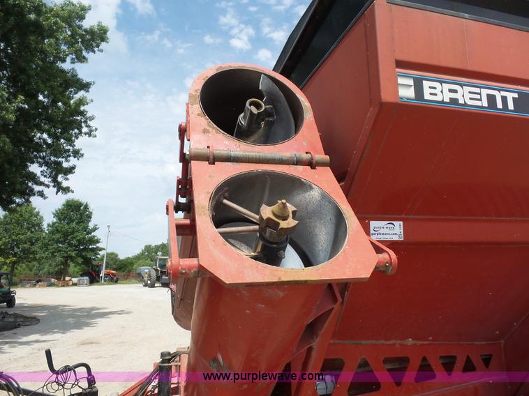 image for item K1689 Brent 1084 grain cart
