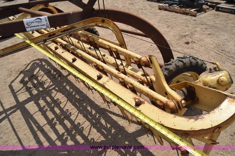 image for item K2819 New Holland 56 hay rake