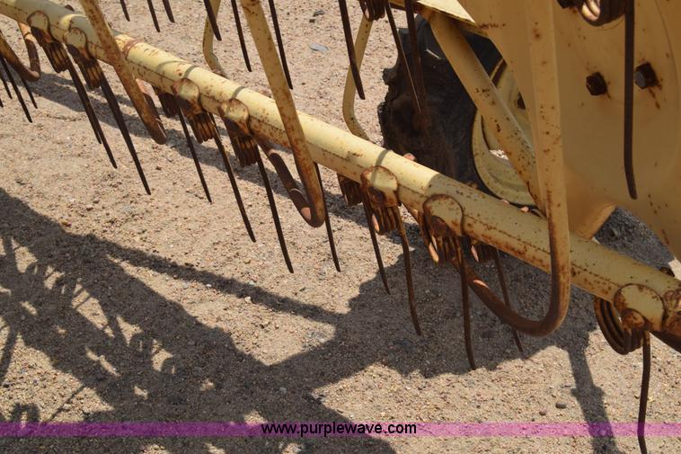 image for item K2819 New Holland 56 hay rake