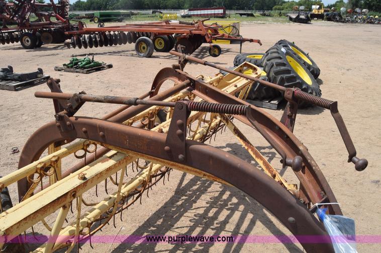 image for item K2819 New Holland 56 hay rake