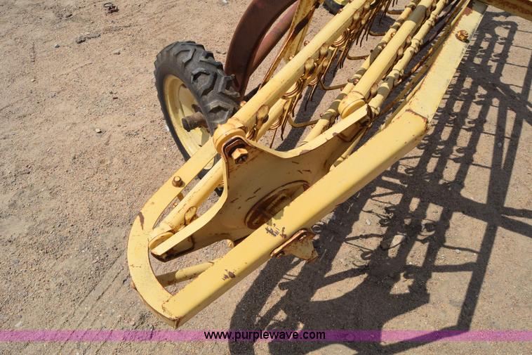 image for item K2819 New Holland 56 hay rake