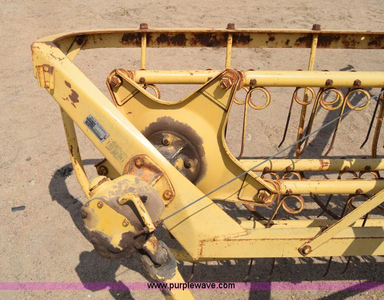 image for item K2819 New Holland 56 hay rake