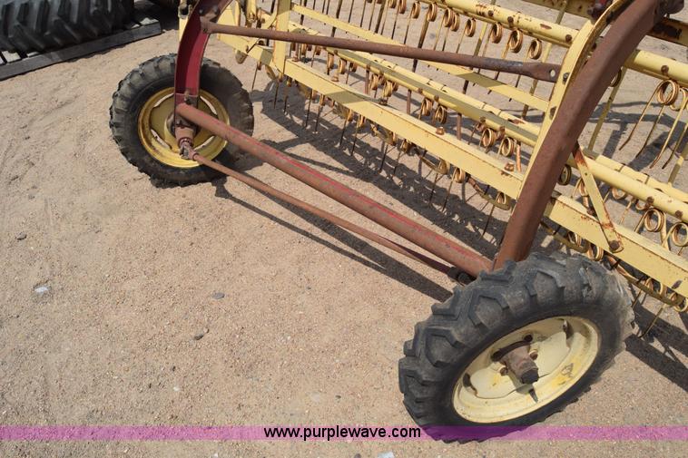 image for item K2819 New Holland 56 hay rake