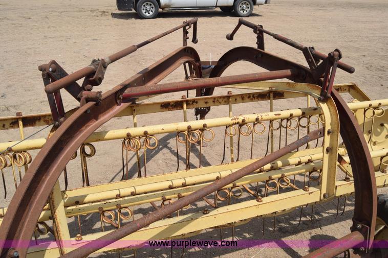 image for item K2819 New Holland 56 hay rake