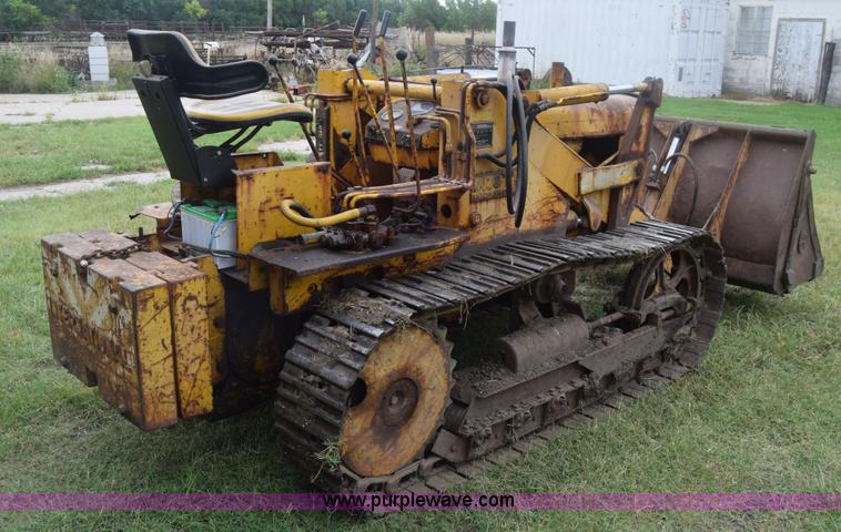 image for item K2861 1963 International T340A Drott track loader