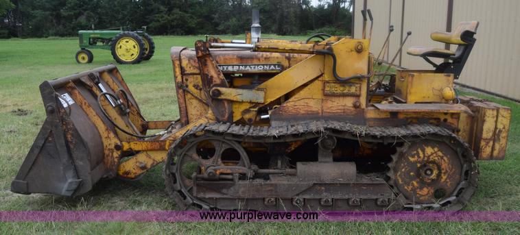 image for item K2861 1963 International T340A Drott track loader