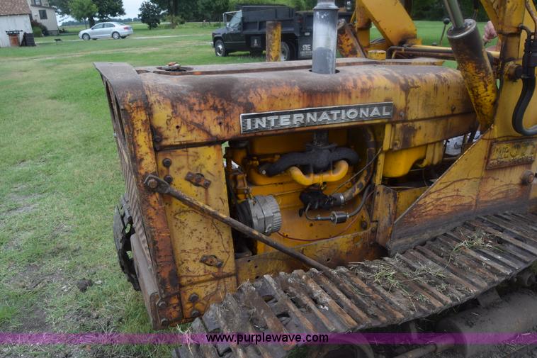 image for item K2861 1963 International T340A Drott track loader