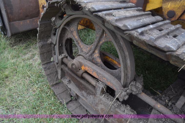 image for item K2861 1963 International T340A Drott track loader