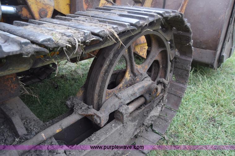 image for item K2861 1963 International T340A Drott track loader