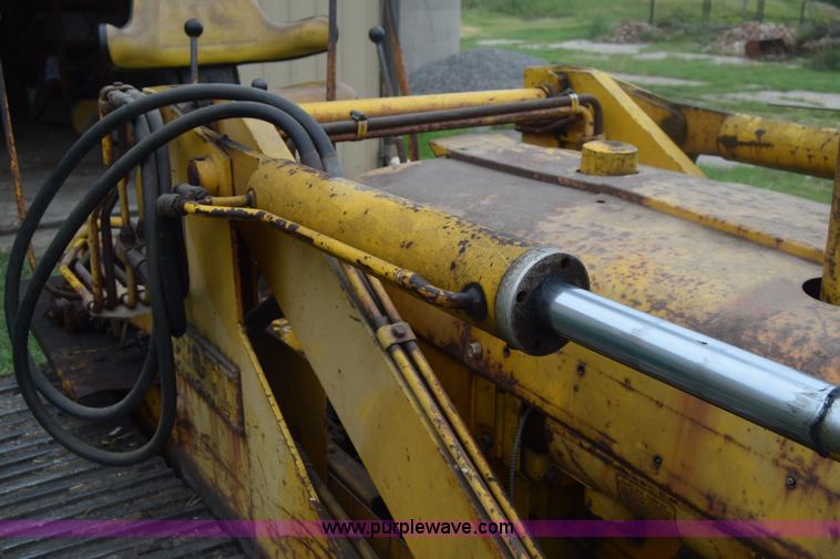 image for item K2861 1963 International T340A Drott track loader