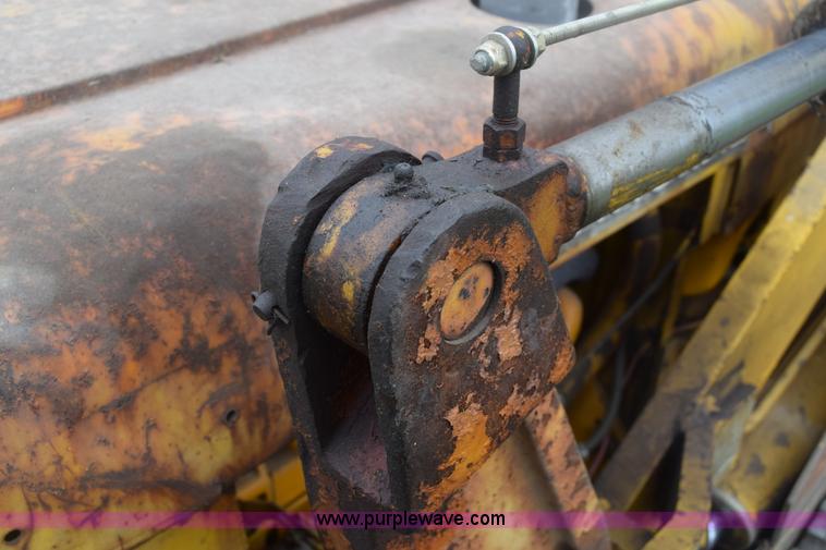 image for item K2861 1963 International T340A Drott track loader