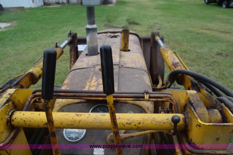 image for item K2861 1963 International T340A Drott track loader