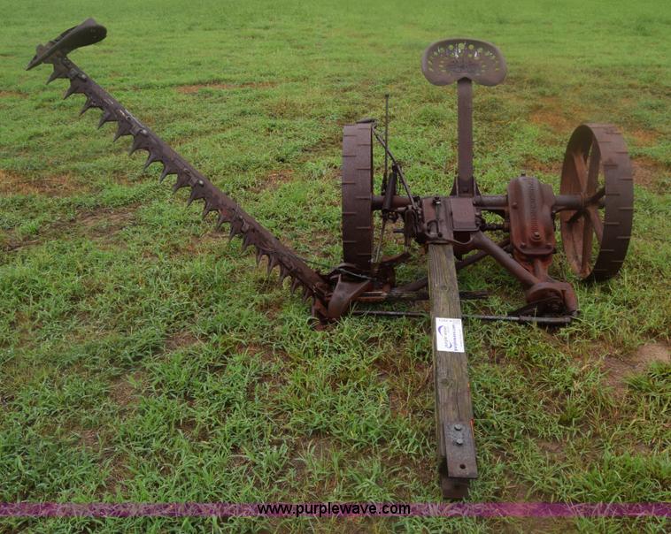 image for item K2871 McCormick-Deering 7 sickle mower