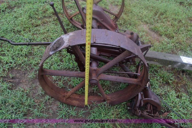 image for item K2871 McCormick-Deering 7 sickle mower