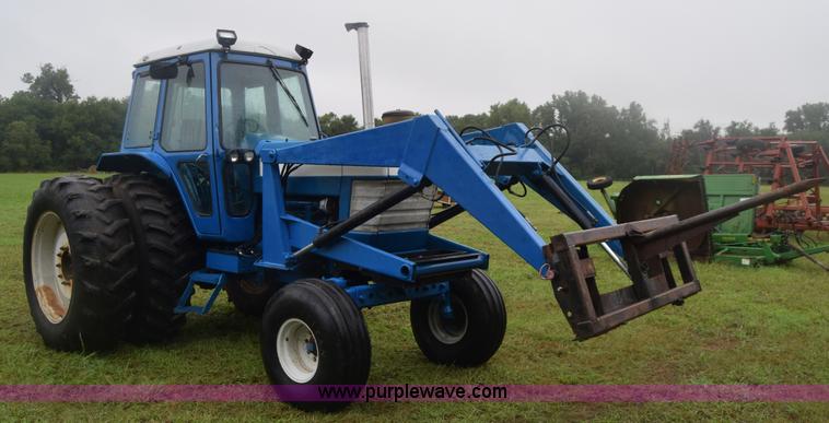 image for item K2872 1996 Ford TW15 tractor