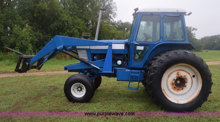 image for item K2872 1996 Ford TW15 tractor