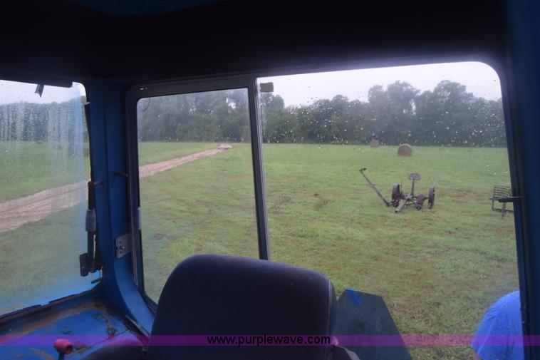 image for item K2872 1996 Ford TW15 tractor