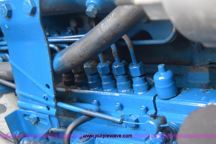 image for item K2872 1996 Ford TW15 tractor