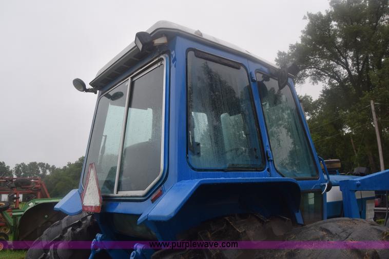 image for item K2872 1996 Ford TW15 tractor