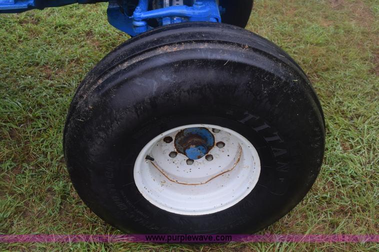 image for item K2872 1996 Ford TW15 tractor