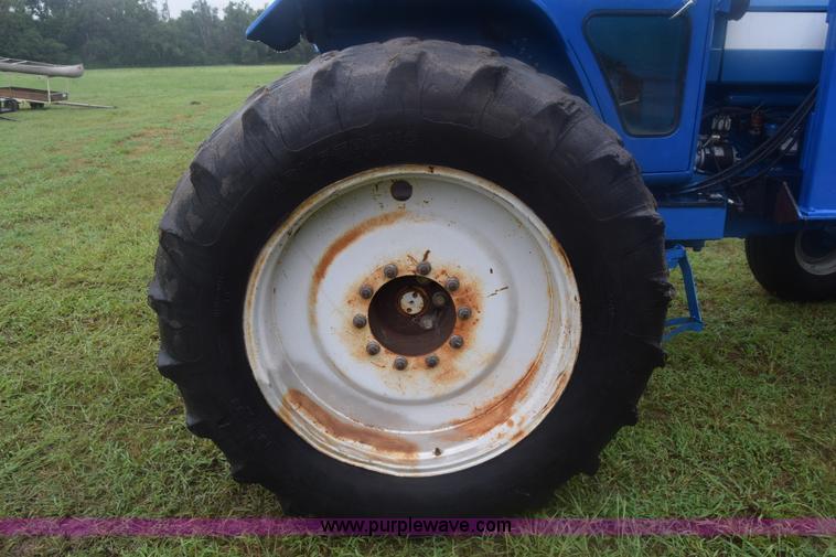 image for item K2872 1996 Ford TW15 tractor