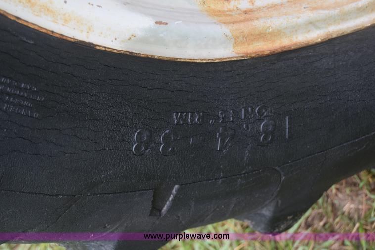 image for item K2872 1996 Ford TW15 tractor